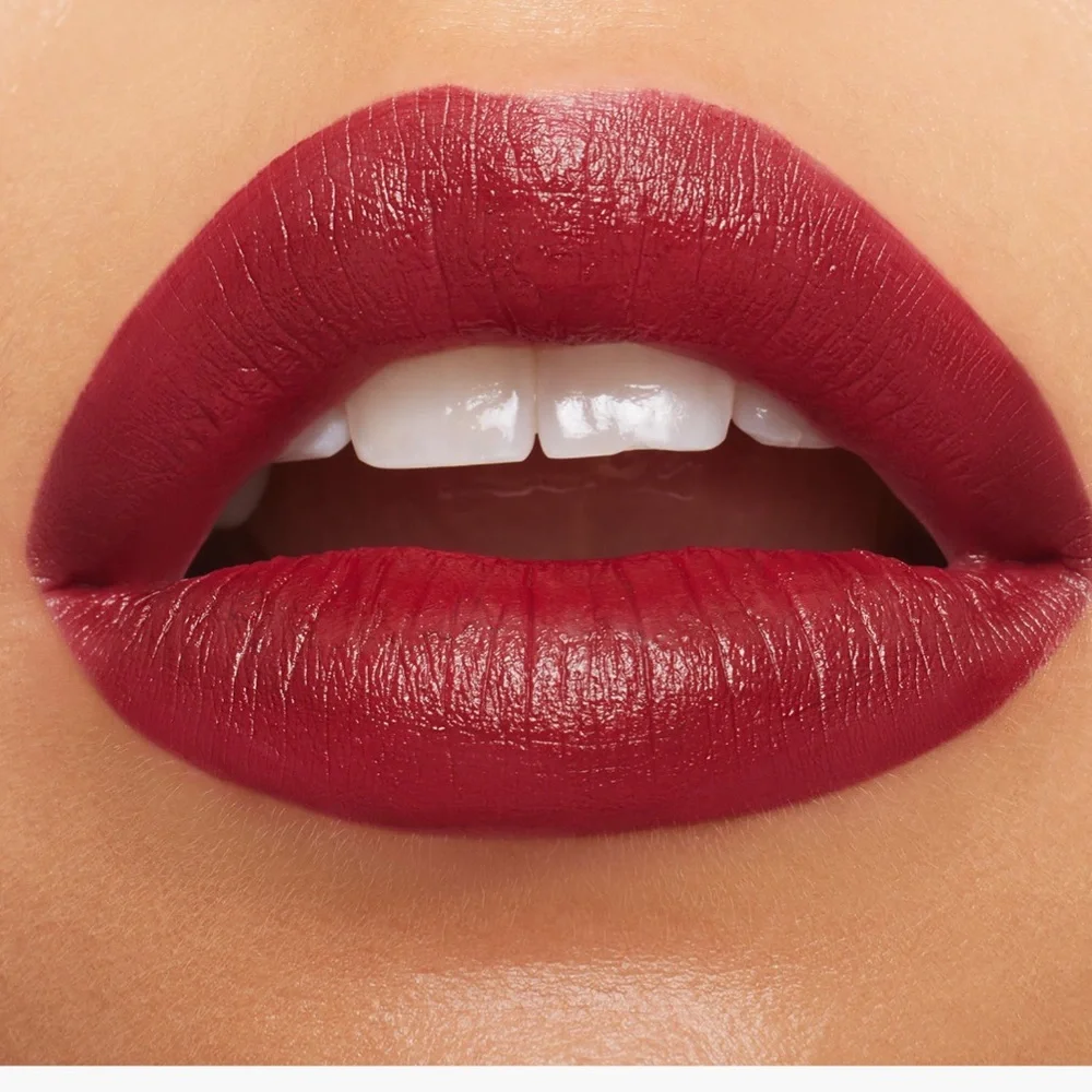 MAC Cosmetics Matte mini Lipstick in “DIVA” - Picture 3 of 7